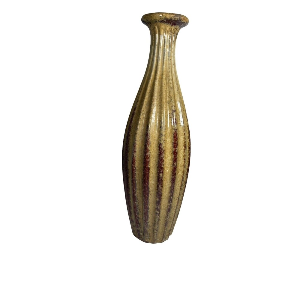 Beautiful 14.5”Tall Red Brick Carmel Ribbed Vase W/Foam Table Protectors See Pic